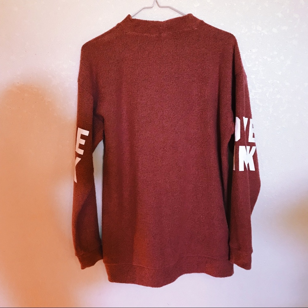 VS pink long sleeved sweater - Picture 7 of 7